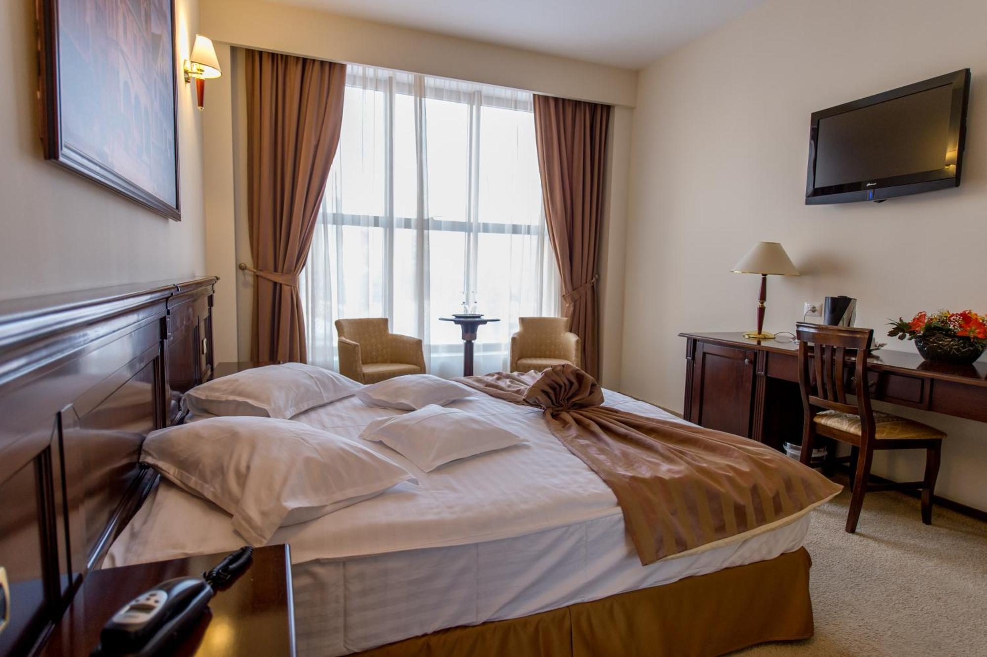 Hotel Rexton Craiova Rum bild