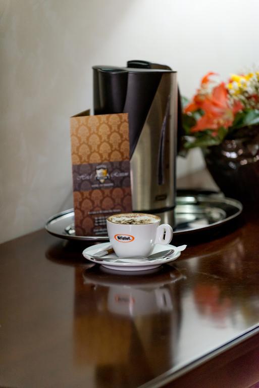 Hotel Rexton Craiova Rum bild