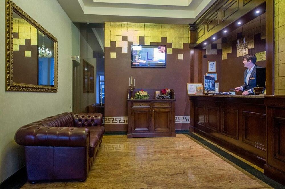 Hotel Rexton Craiova Exteriör bild